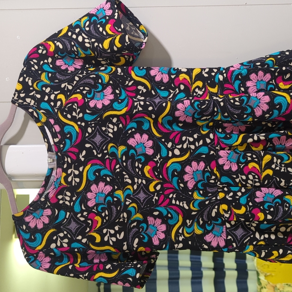 LuLaRoe Amelia dress size large, black, pink, turquoise, yellow